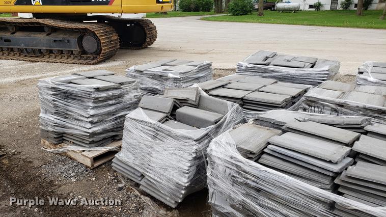 image for item DD4124 Concrete roofing