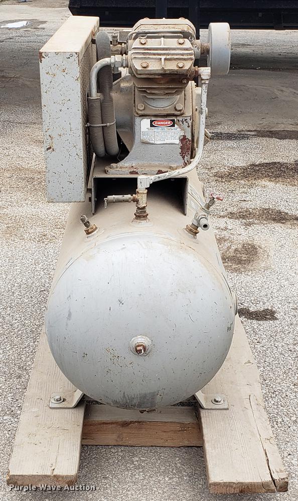 image for item DD4127 Compressed Air Systems air compressor