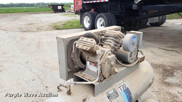 image for item DD4127 Compressed Air Systems air compressor