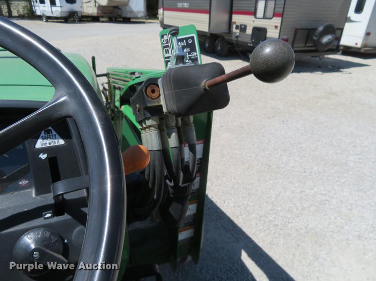 image for item DD6955 2005 John Deere 5103 tractor