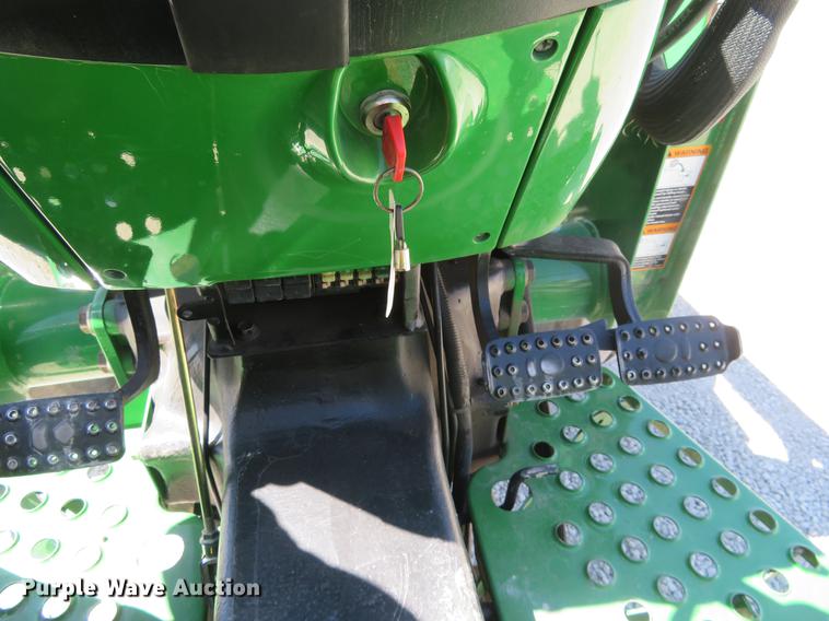 image for item DD6955 2005 John Deere 5103 tractor