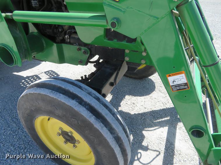 image for item DD6955 2005 John Deere 5103 tractor