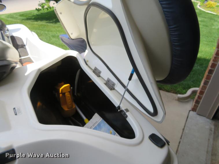 image for item DD6995 Bombardier Sea Doo LRV personal watercraft