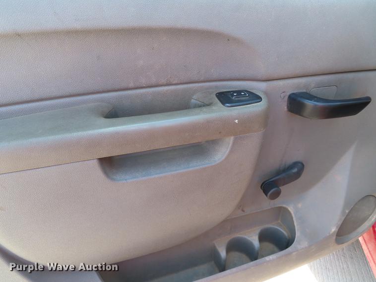 image for item DE3451 2011 GMC Sierra 2500HD Crew Cab pickup truck