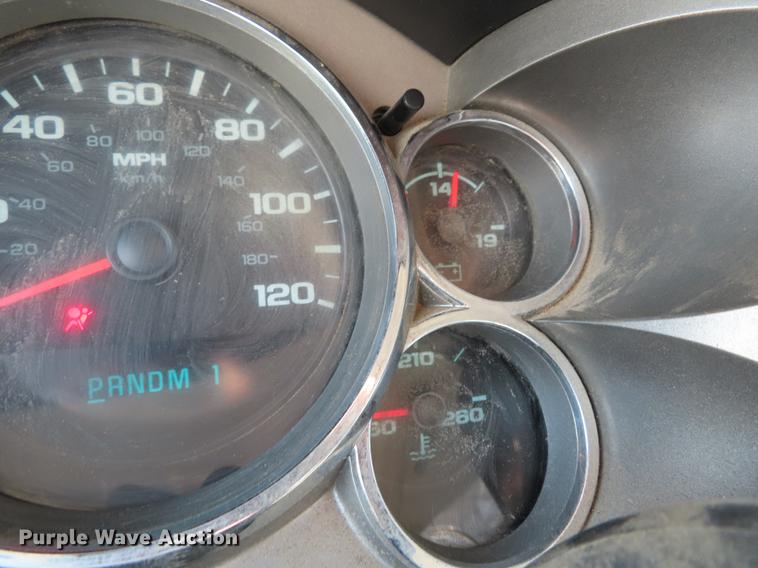 image for item DE3451 2011 GMC Sierra 2500HD Crew Cab pickup truck