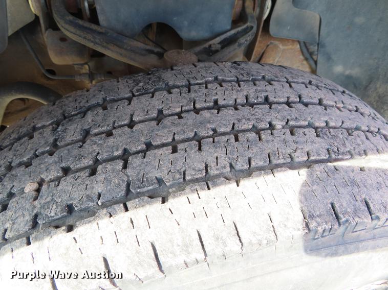 image for item DE3451 2011 GMC Sierra 2500HD Crew Cab pickup truck