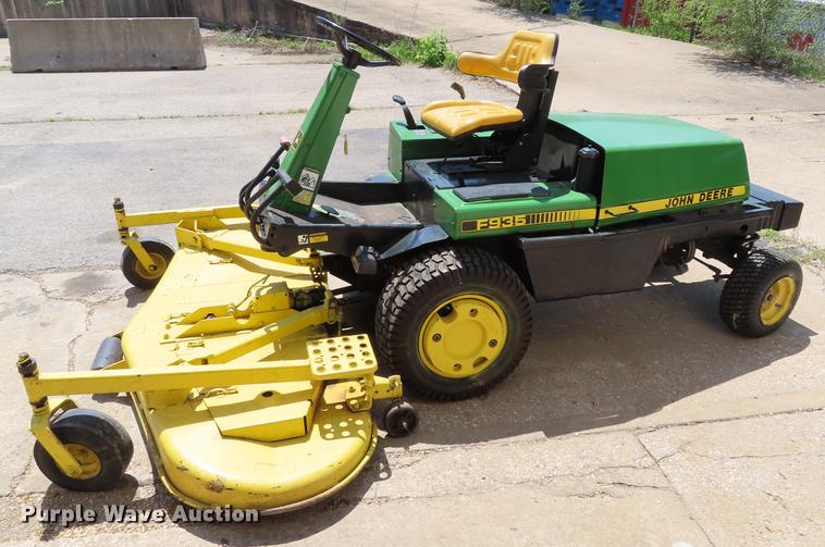 image for item DE3480 John Deere F935 lawn mower