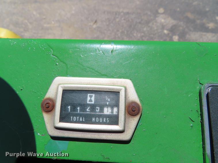 image for item DE3480 John Deere F935 lawn mower