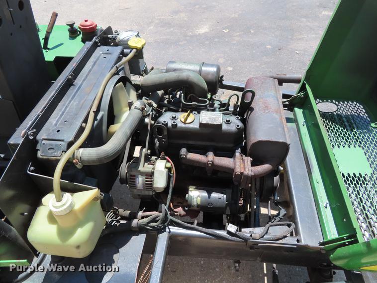 image for item DE3480 John Deere F935 lawn mower