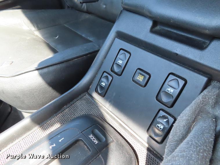 image for item DE3482 2003 Land Rover Discovery SUV