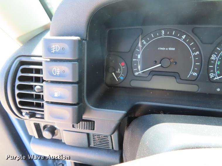 image for item DE3482 2003 Land Rover Discovery SUV