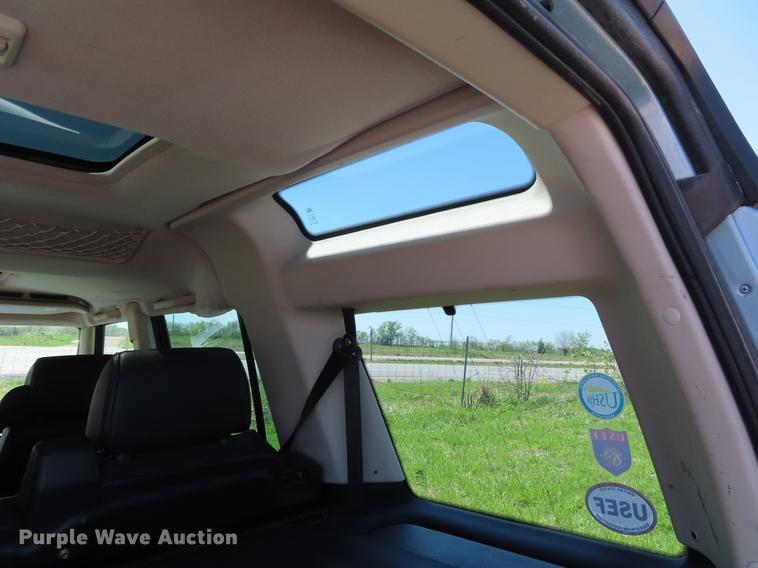image for item DE3482 2003 Land Rover Discovery SUV