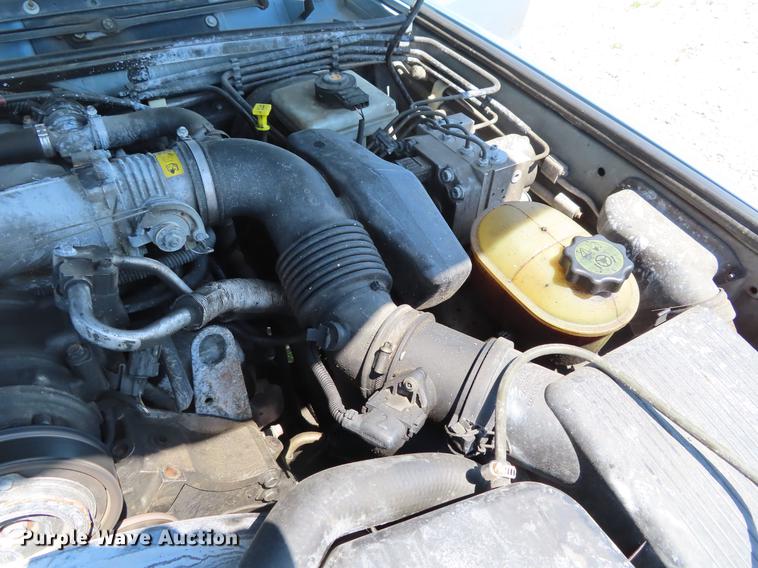 image for item DE3482 2003 Land Rover Discovery SUV