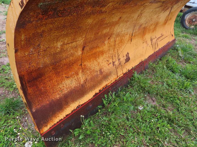 image for item DE3484 Henke snow plow