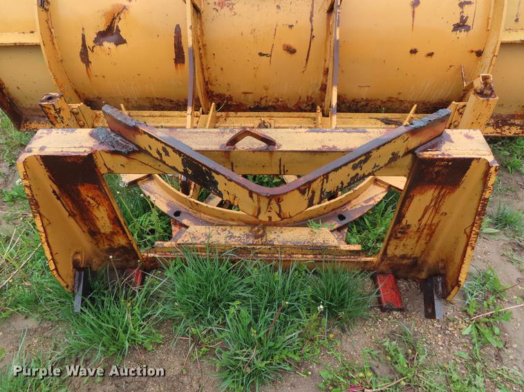 image for item DE3484 Henke snow plow