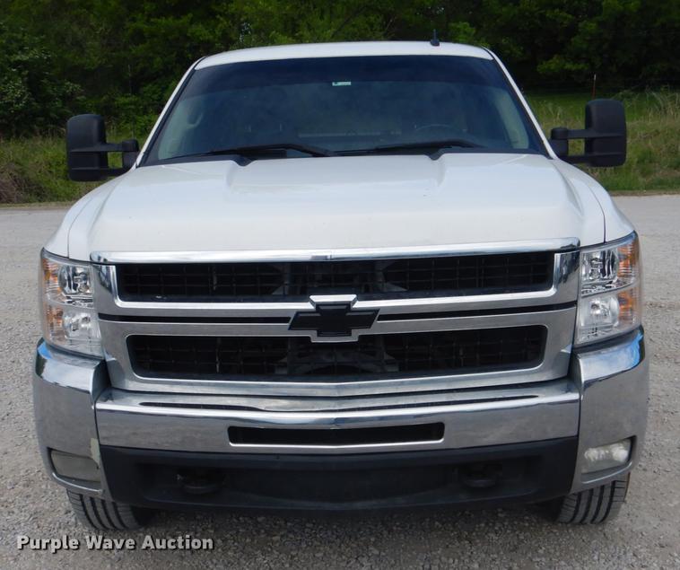 image for item DE3892 2007 Chevrolet Silverado 2500HD Ext. Cab pickup truck