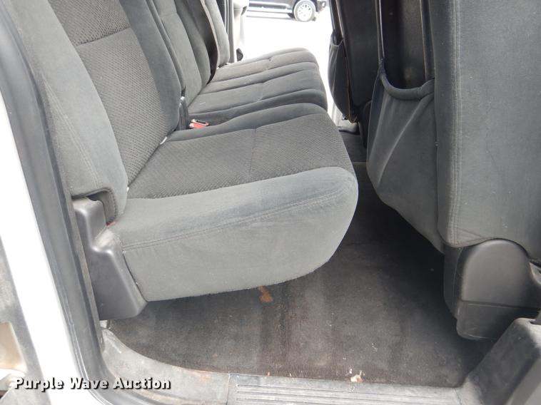 image for item DE3892 2007 Chevrolet Silverado 2500HD Ext. Cab pickup truck