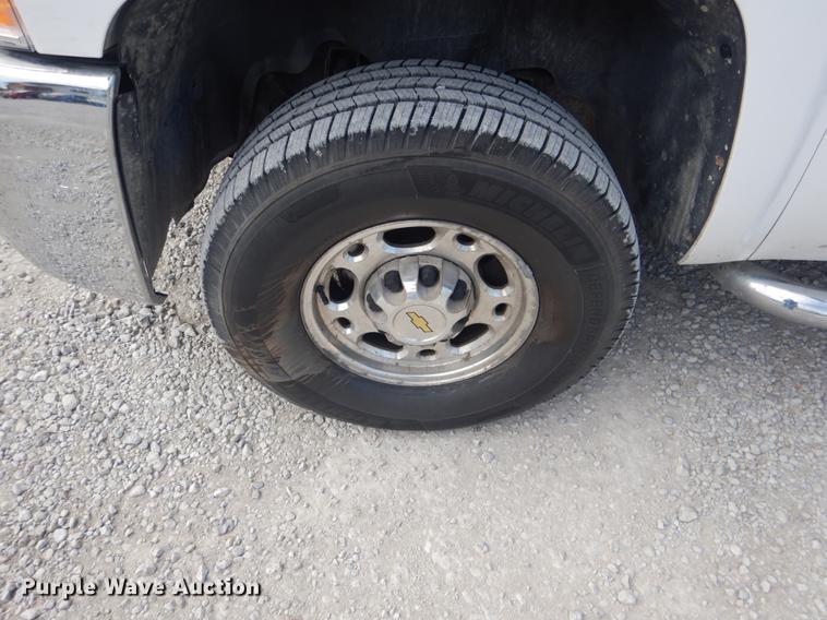 image for item DE3892 2007 Chevrolet Silverado 2500HD Ext. Cab pickup truck