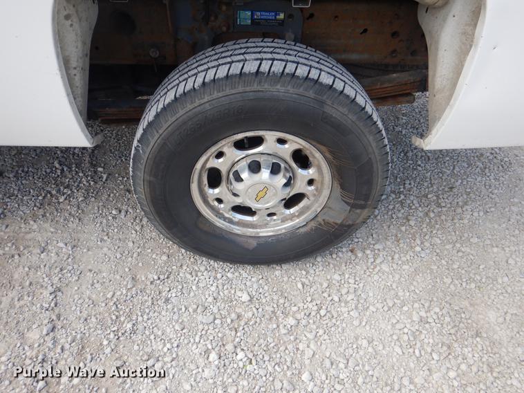 image for item DE3892 2007 Chevrolet Silverado 2500HD Ext. Cab pickup truck