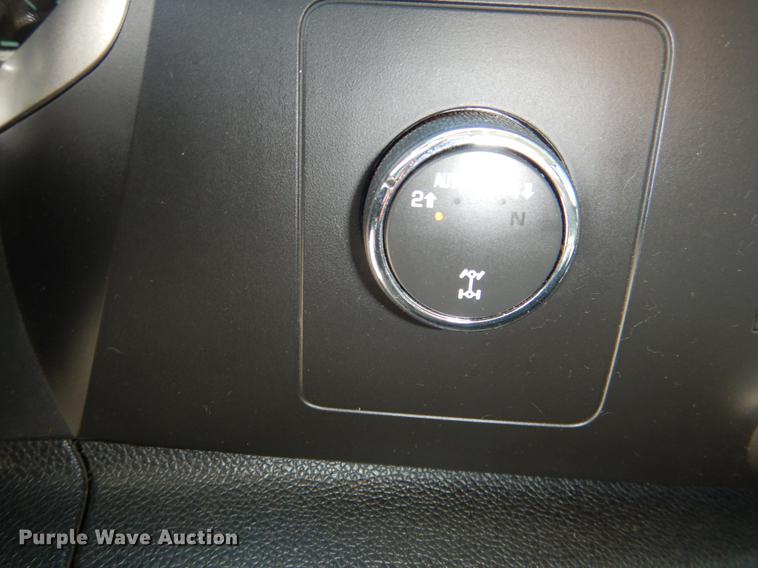 image for item DE3894 2011 Chevrolet Silverado 1500 Z71 Crew Cab pickup truck