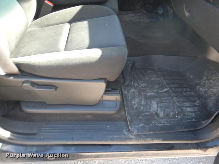 image for item DE3894 2011 Chevrolet Silverado 1500 Z71 Crew Cab pickup truck