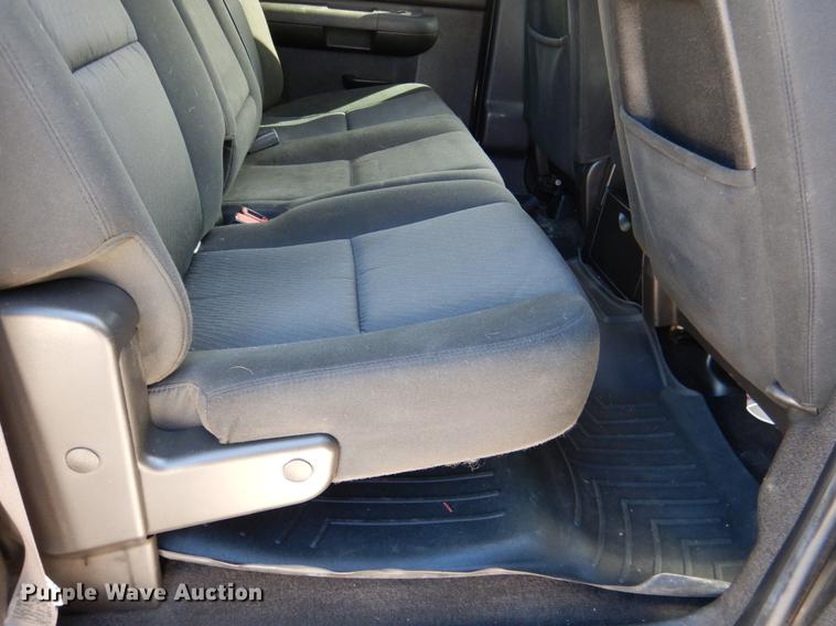 image for item DE3894 2011 Chevrolet Silverado 1500 Z71 Crew Cab pickup truck