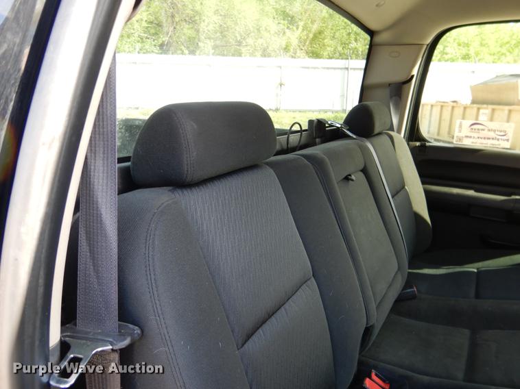 image for item DE3894 2011 Chevrolet Silverado 1500 Z71 Crew Cab pickup truck