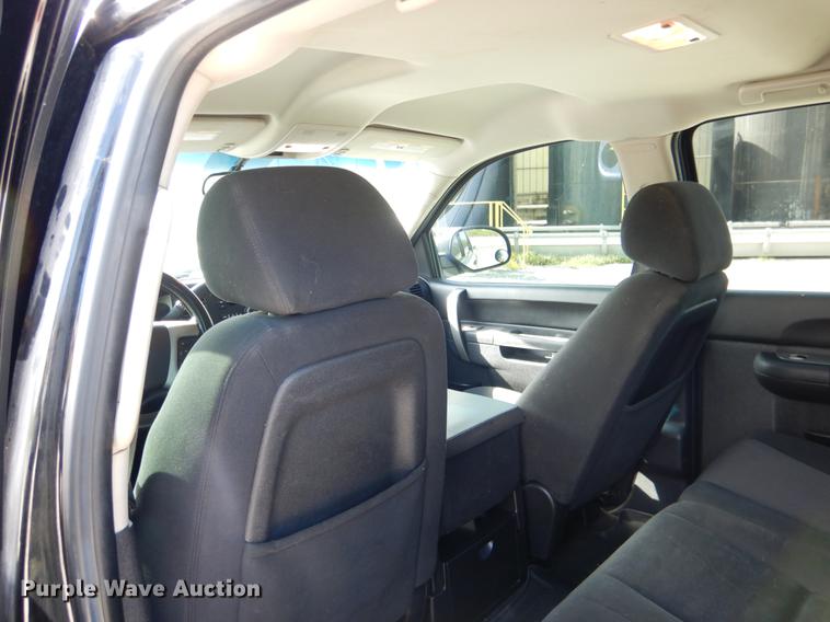 image for item DE3894 2011 Chevrolet Silverado 1500 Z71 Crew Cab pickup truck