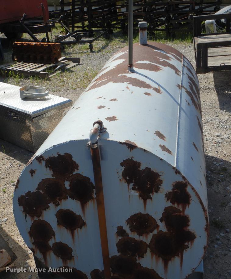 image for item DE3895 Fuel tank