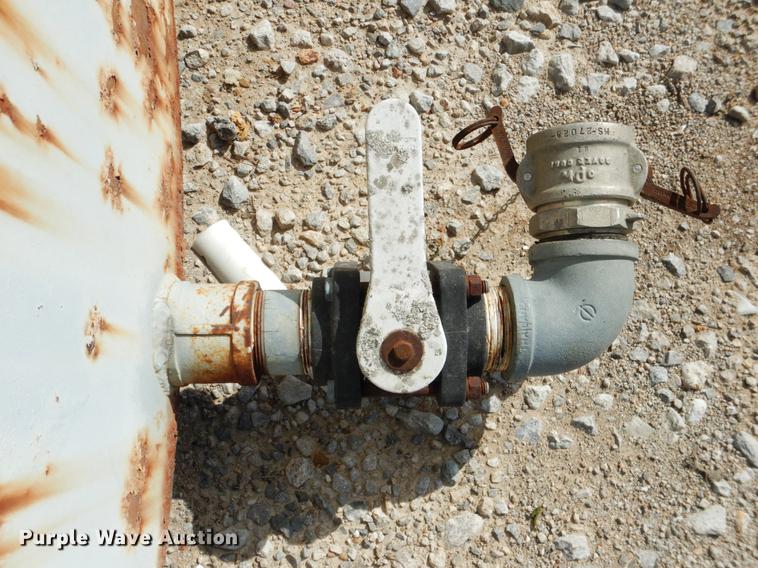 image for item DE3895 Fuel tank