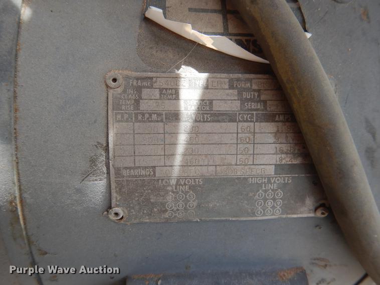 image for item DE3896 (4) hoist cranes