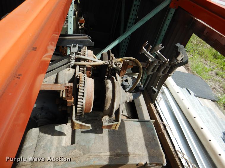 image for item DE3896 (4) hoist cranes