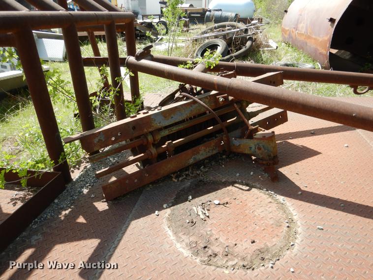 image for item DE3897 Winch bed