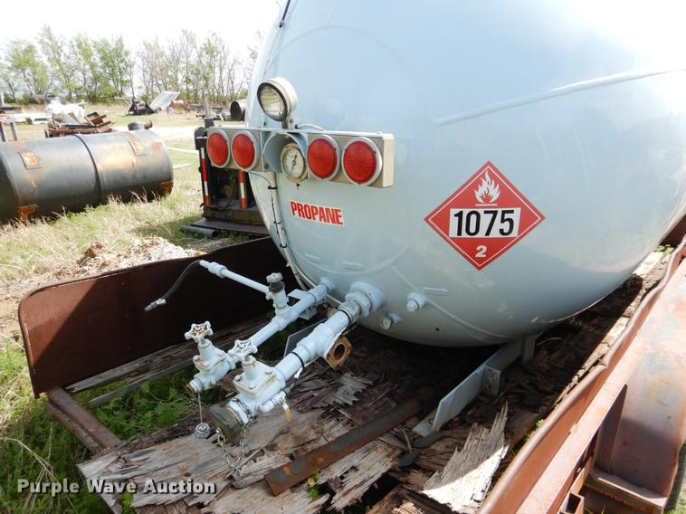 image for item DE3899 Propane tank
