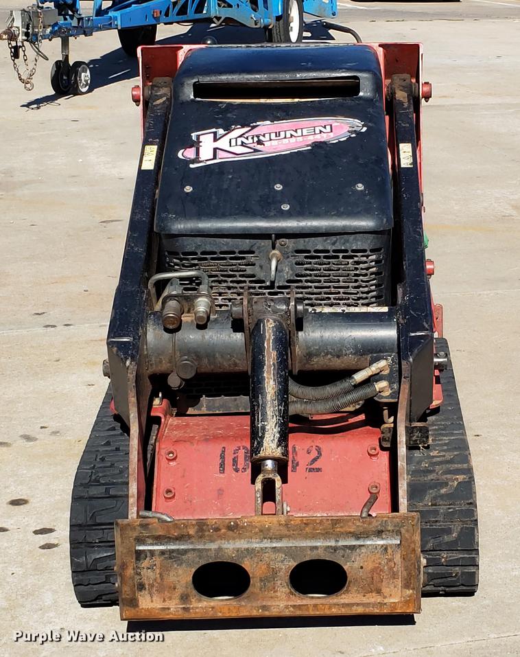 image for item DE3906 2014 Toro Dingo compact utility loader