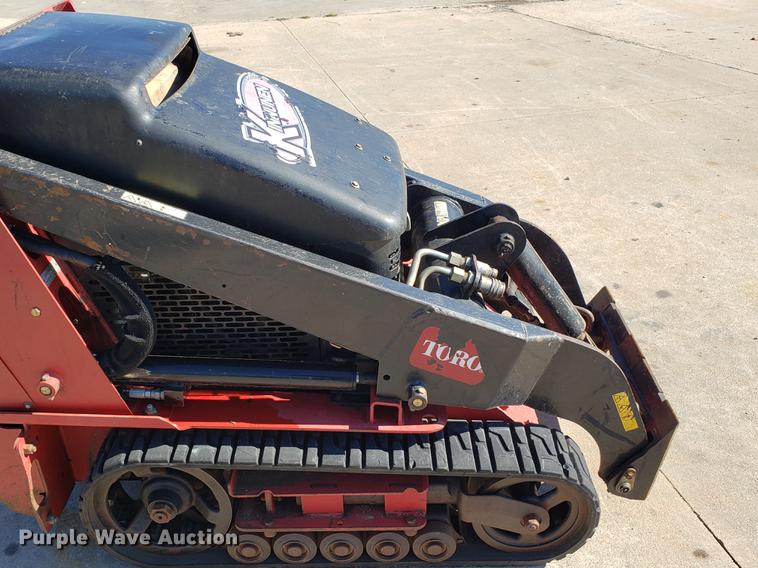 image for item DE3906 2014 Toro Dingo compact utility loader