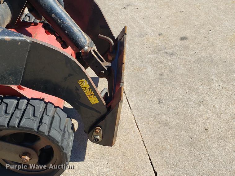 image for item DE3906 2014 Toro Dingo compact utility loader