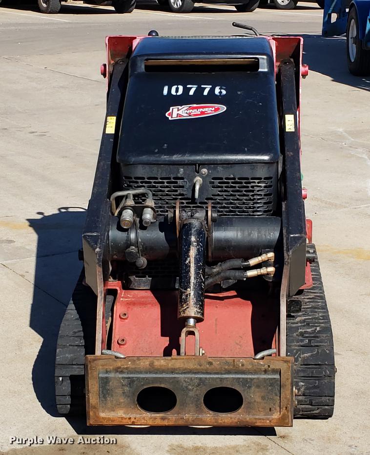 image for item DE3907 2014 Toro Dingo compact utility loader