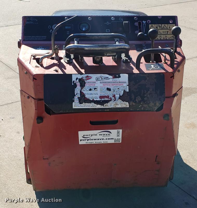 image for item DE3907 2014 Toro Dingo compact utility loader