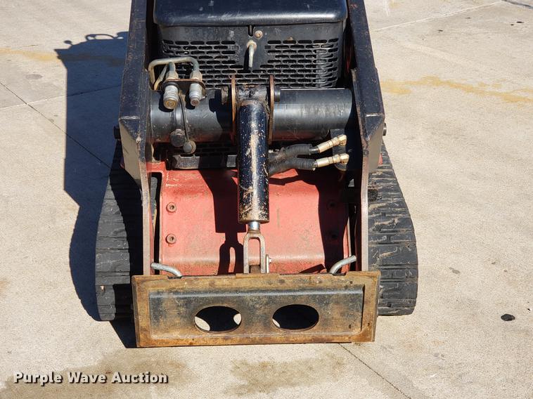 image for item DE3907 2014 Toro Dingo compact utility loader