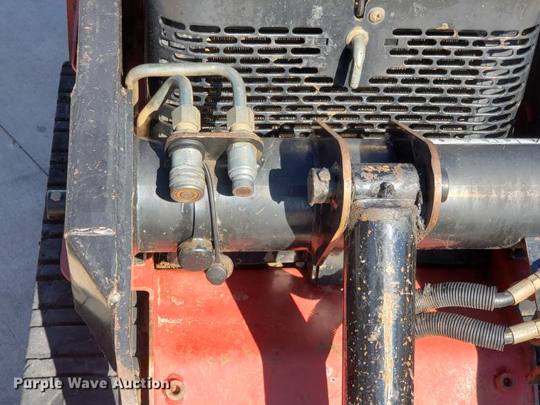 image for item DE3907 2014 Toro Dingo compact utility loader