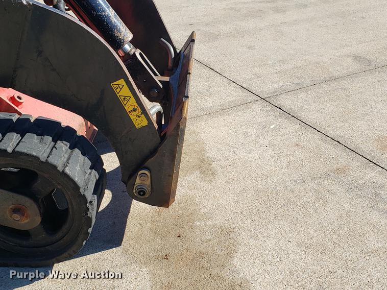 image for item DE3907 2014 Toro Dingo compact utility loader