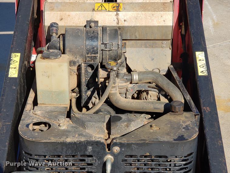 image for item DE3907 2014 Toro Dingo compact utility loader