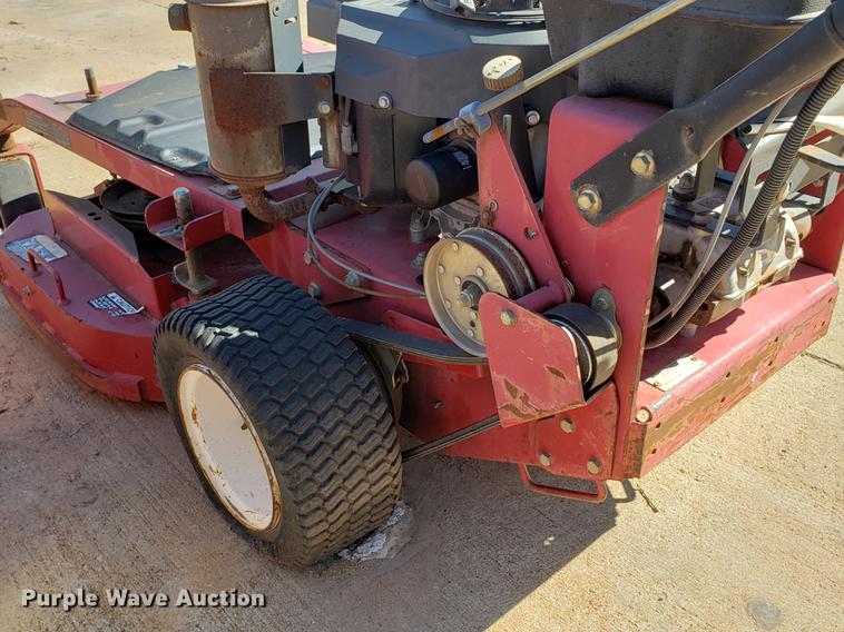 image for item DE3909 (3) Toro lawn mowers