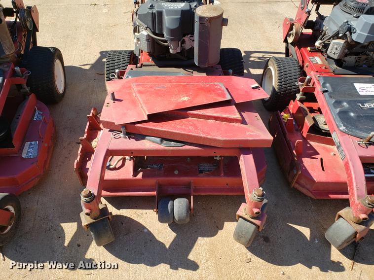 image for item DE3909 (3) Toro lawn mowers