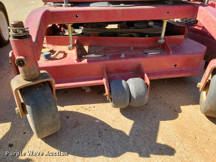 image for item DE3909 (3) Toro lawn mowers