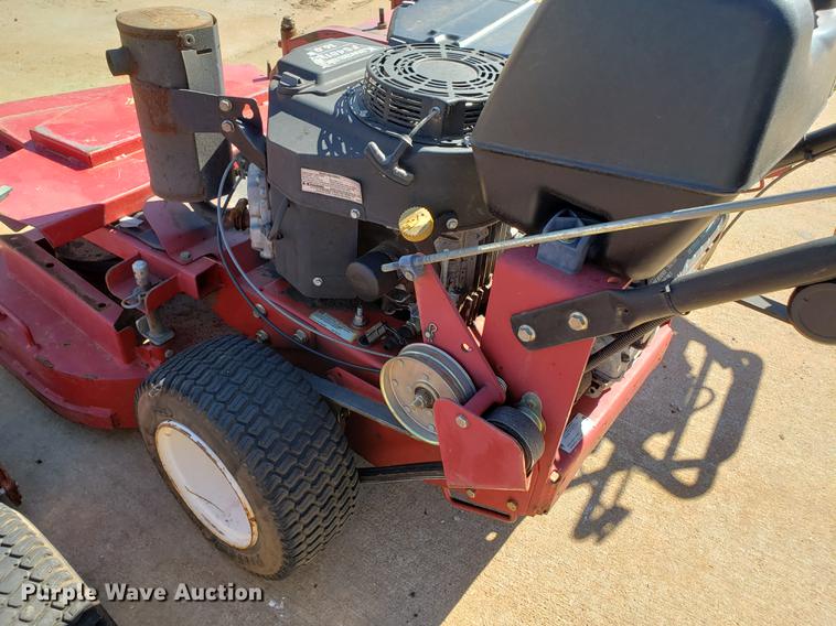 image for item DE3909 (3) Toro lawn mowers