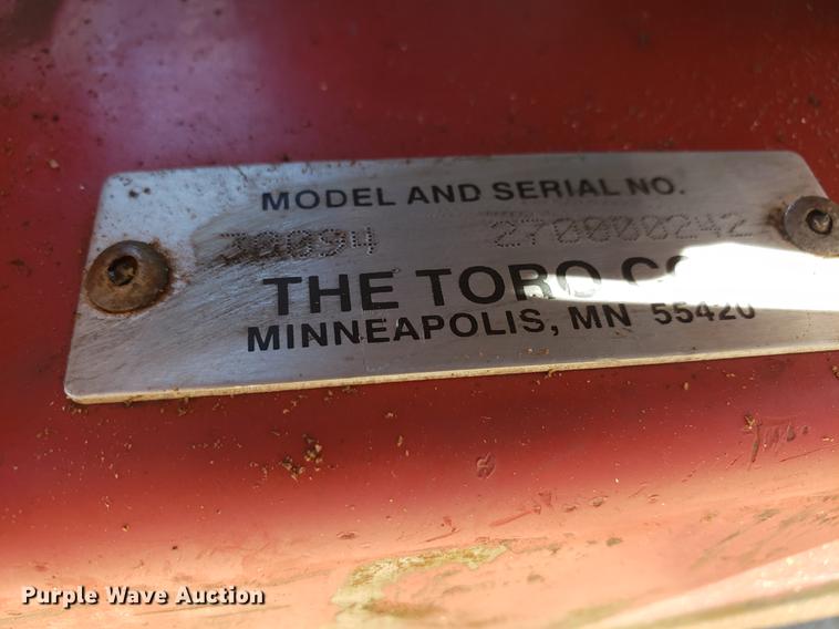 image for item DE3909 (3) Toro lawn mowers