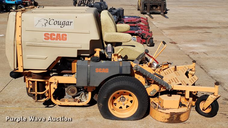 image for item DE3910 2011 Scag Cougar SMCR-48 lawn mower