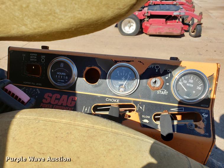 image for item DE3910 2011 Scag Cougar SMCR-48 lawn mower